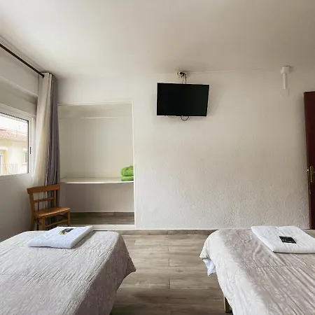 Monreal Hostal *