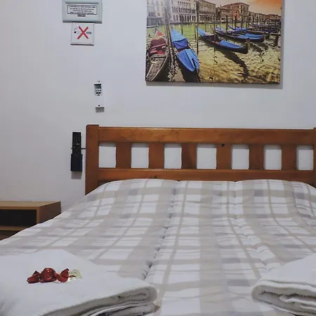 Hostal Monreal *