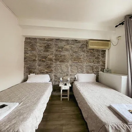 Monreal Хостел