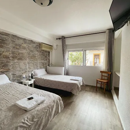 Monreal Хостел