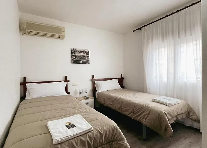 Hostel Monreal